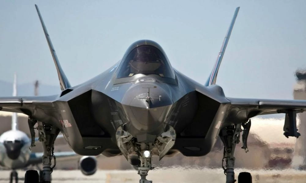 Μπάιντεν: Εξοπλισμοί-μαμούθ 23 δισ. στα ΗΑΕ με F-35 και drones